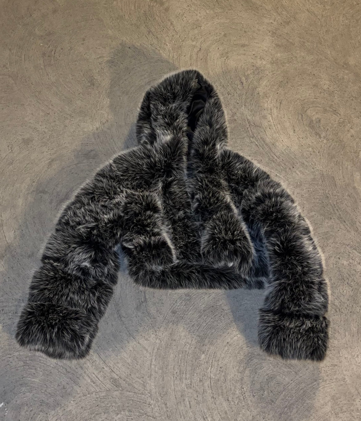 Cropped Fur ZIip Up Grey White