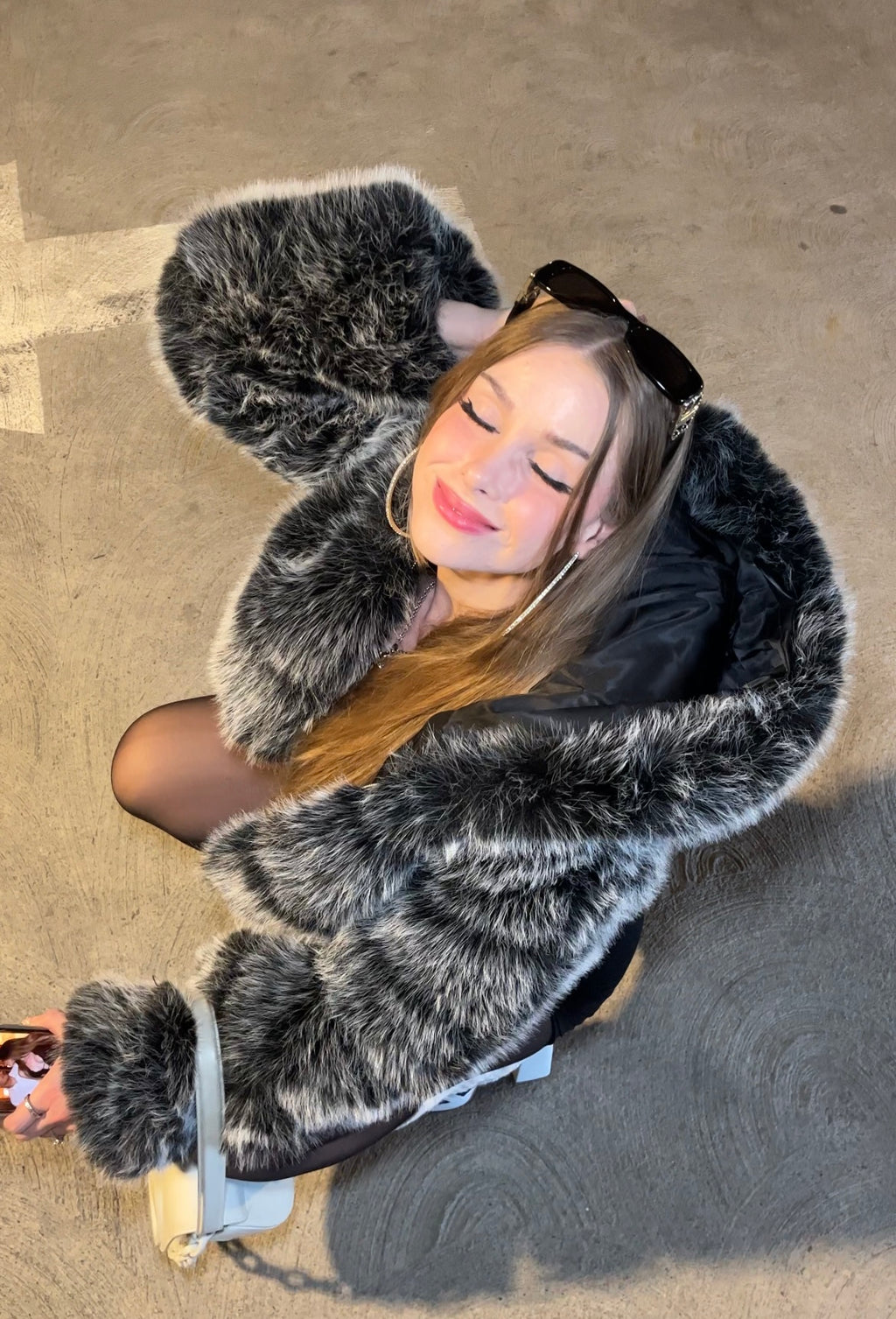 Cropped Fur ZIip Up Grey White